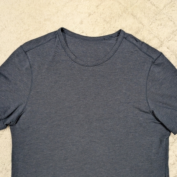 Lululemon Shirt Men's M Blue Navy Heather 5 Year Basic Tee Pima Cotton - Picture 2 of 7